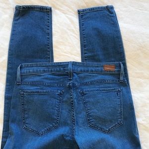 Joie Mid Rise Skinny Jeans in Viola